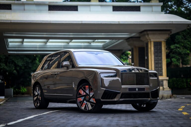 ROLLS-ROYCE CULLINAN SERIES II