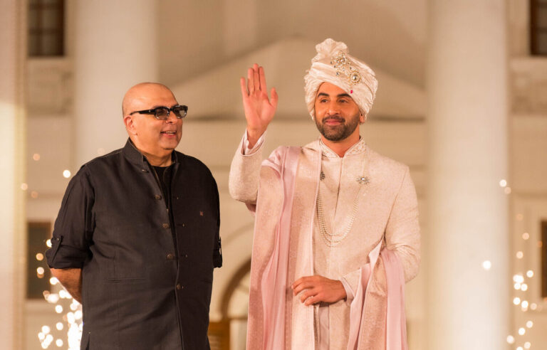 Ranbir-and-Tarun-Tahiliani-on-the-ramp-showcasing-the-latest-wedding-collection-by-Tasva-e1728914459783
