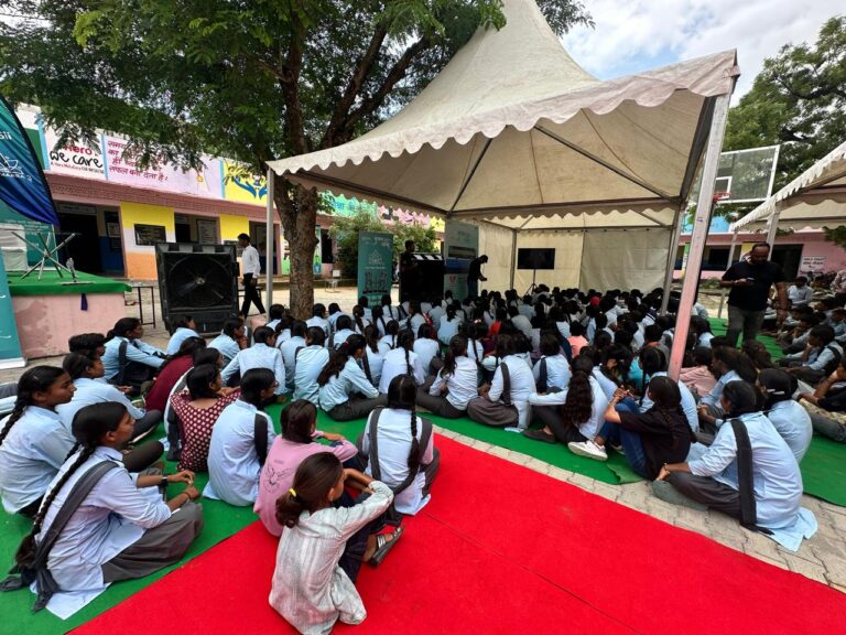 Pic 1 - MantraM Surgical Robot Yatra makes its final stop at Government Higher Secondary School,
