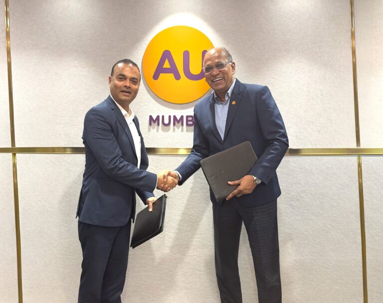 AU and Honda from Left to right - Vineet Srivastava, General Manager_Business Development - HMSI and Bhaskar Karkera, Head of Retail Ass