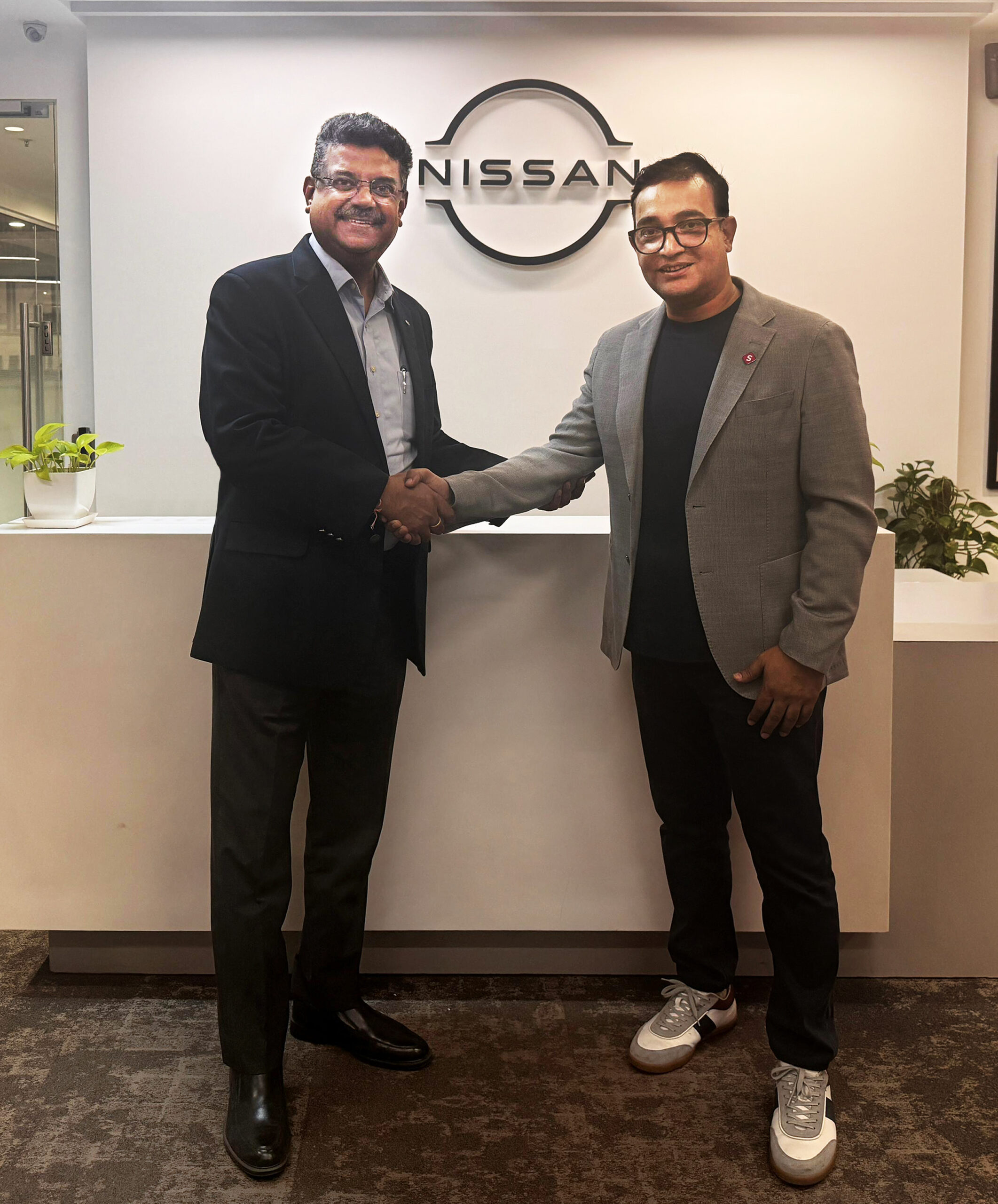 Saurabh Vatsa, Managing Director, Nissan Motor India, and Niraj Singh